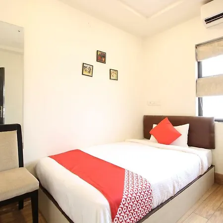 Oyo Flagship 41002 Vijay Palace Sws Hotel Amer