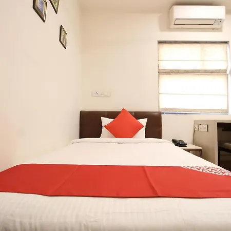 Oyo Flagship 41002 Vijay Palace Sws Hotel Amer
